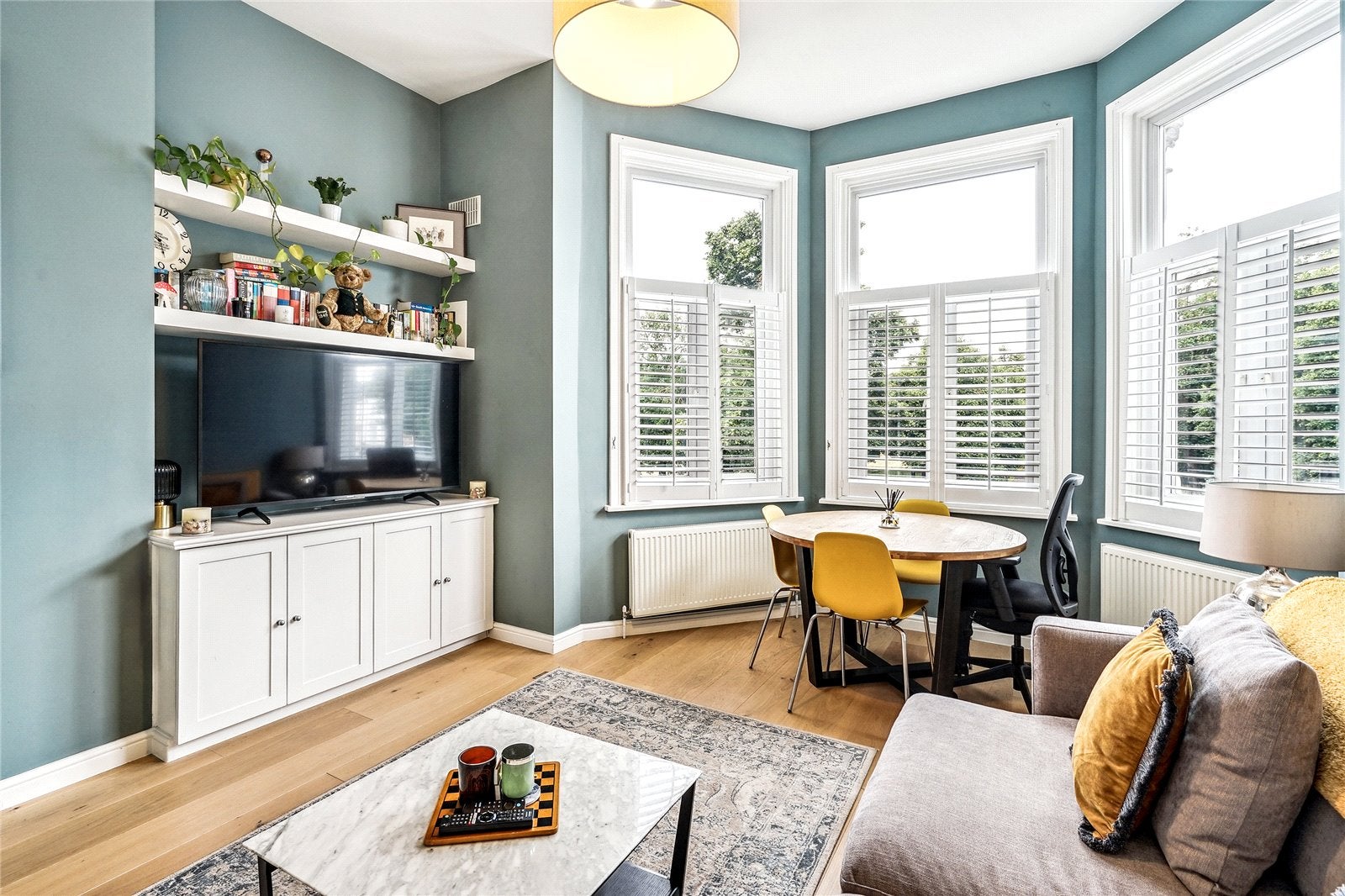 Flat Clapham Common North Side in Greater London