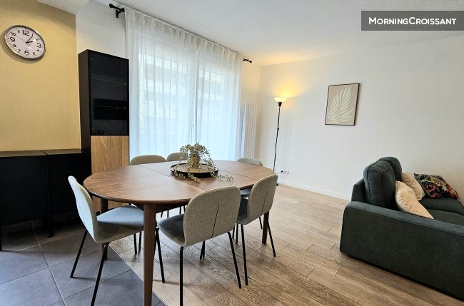Flat Cours Tolstoï in Villeurbanne