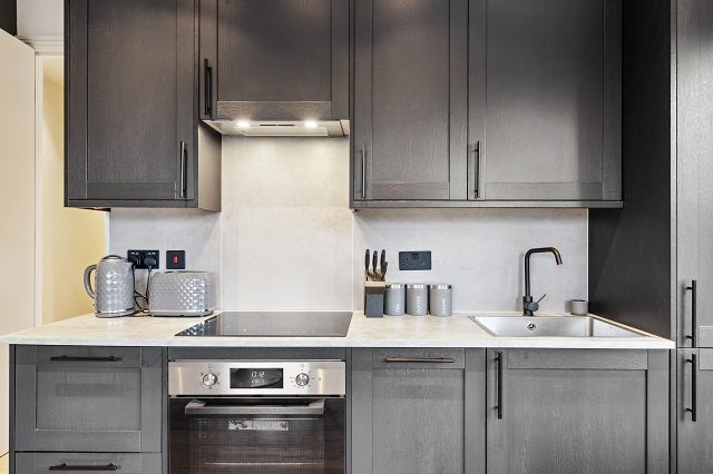 Flat Beechmore Road in Greater London