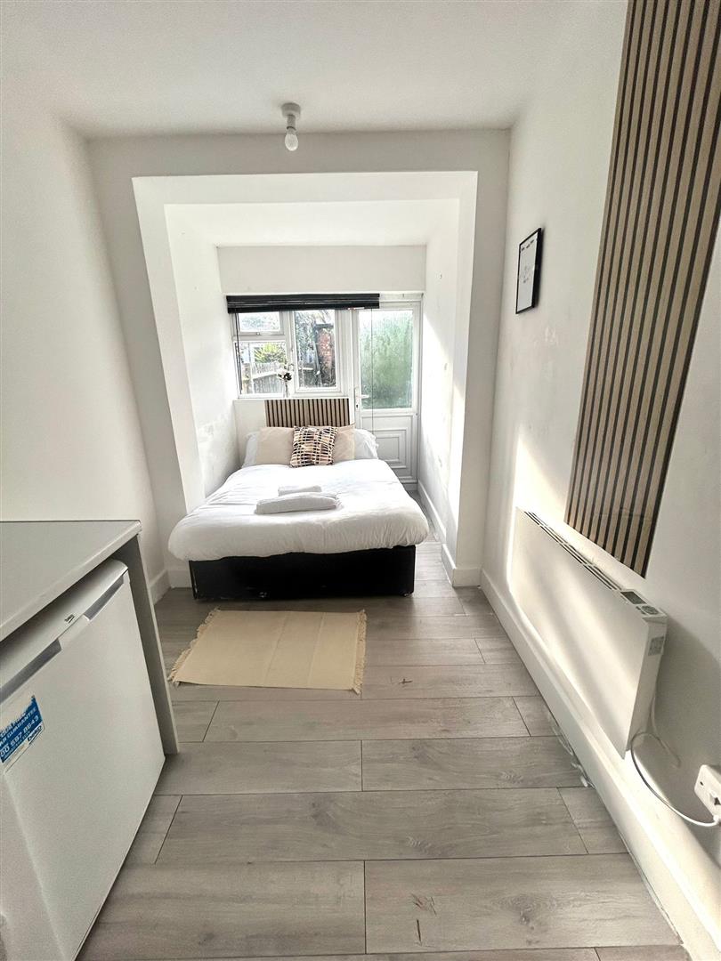 Flat The Circle in Greater London