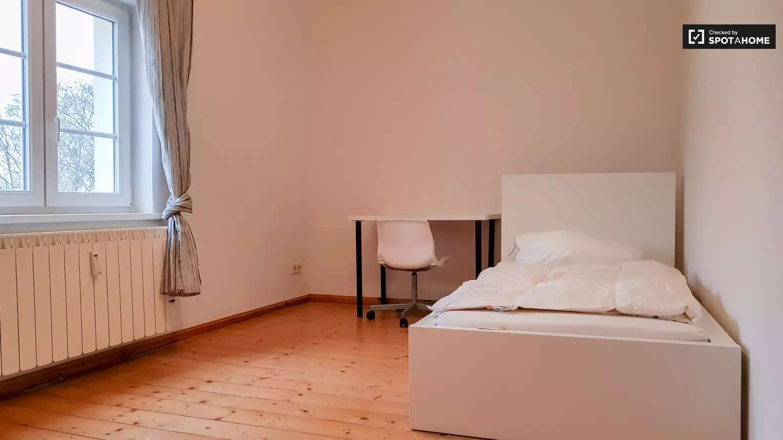 Wohnung Aronsstraße in Berlin