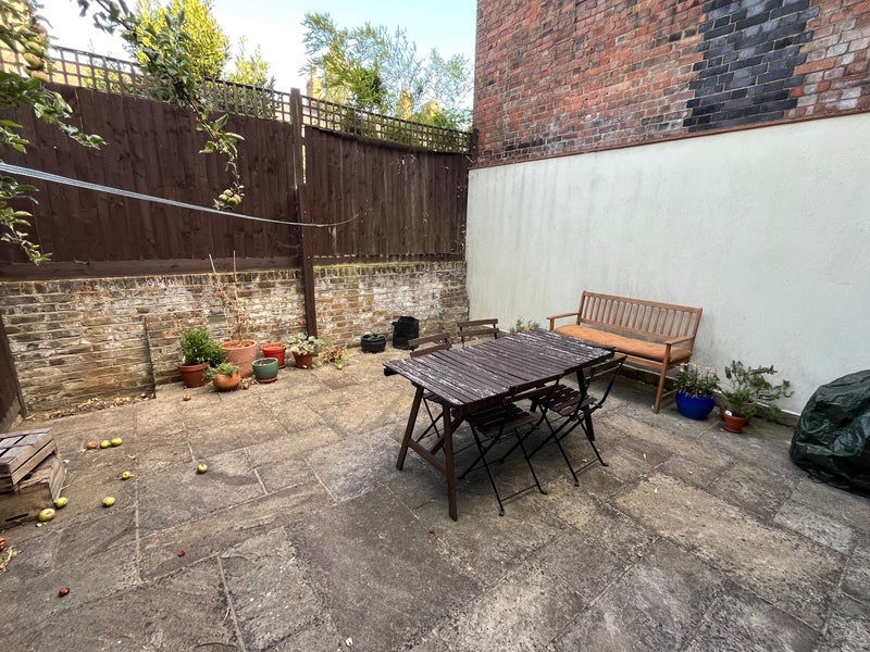 Room Ivo Place in Greater London