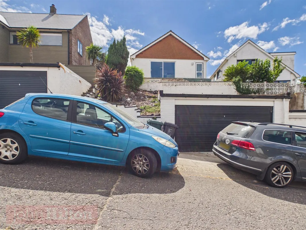 House Coombe Rise in Brighton