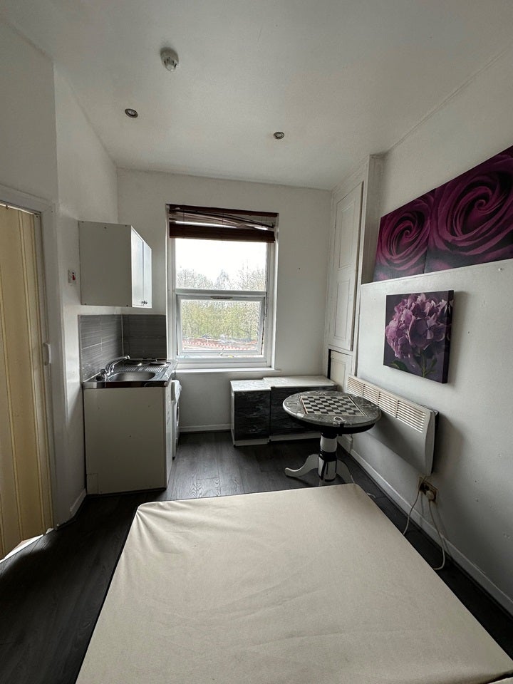Flat Dudley Road in Birmingham