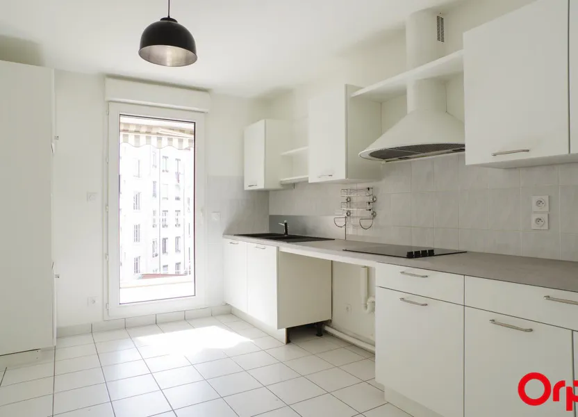 Flat Avenue Félix Faure in Lyon