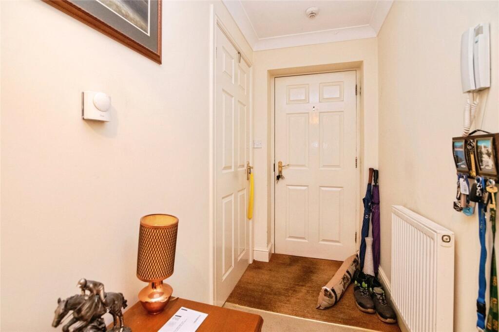 Flat Birchfield Road in Redditch