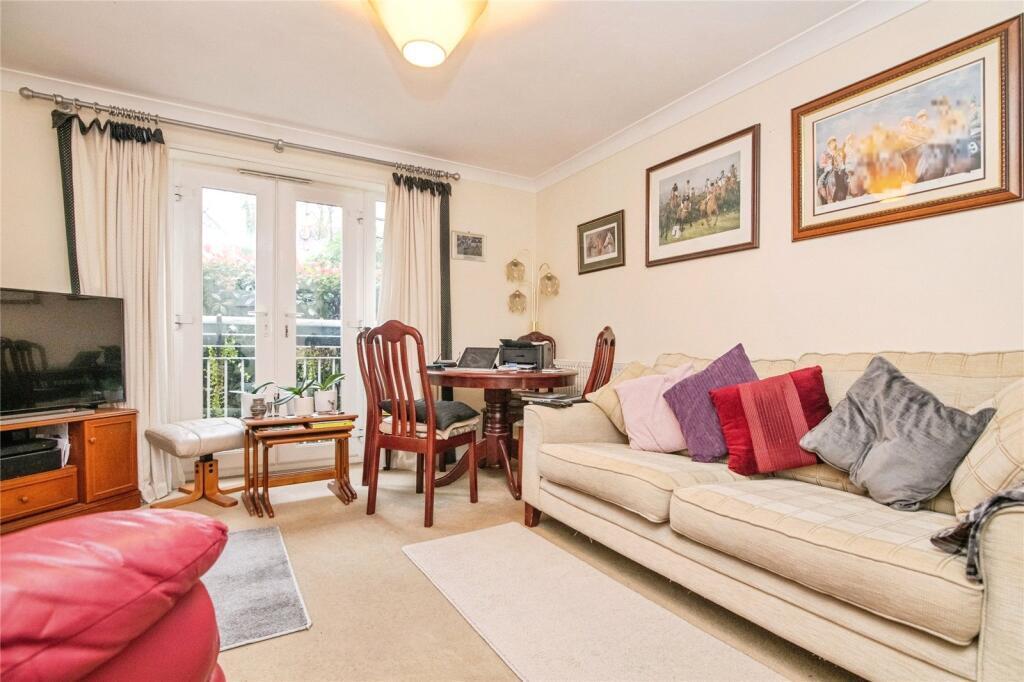 Flat Birchfield Road in Redditch