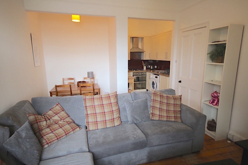 Flat Roseburn Street in City of Edinburgh