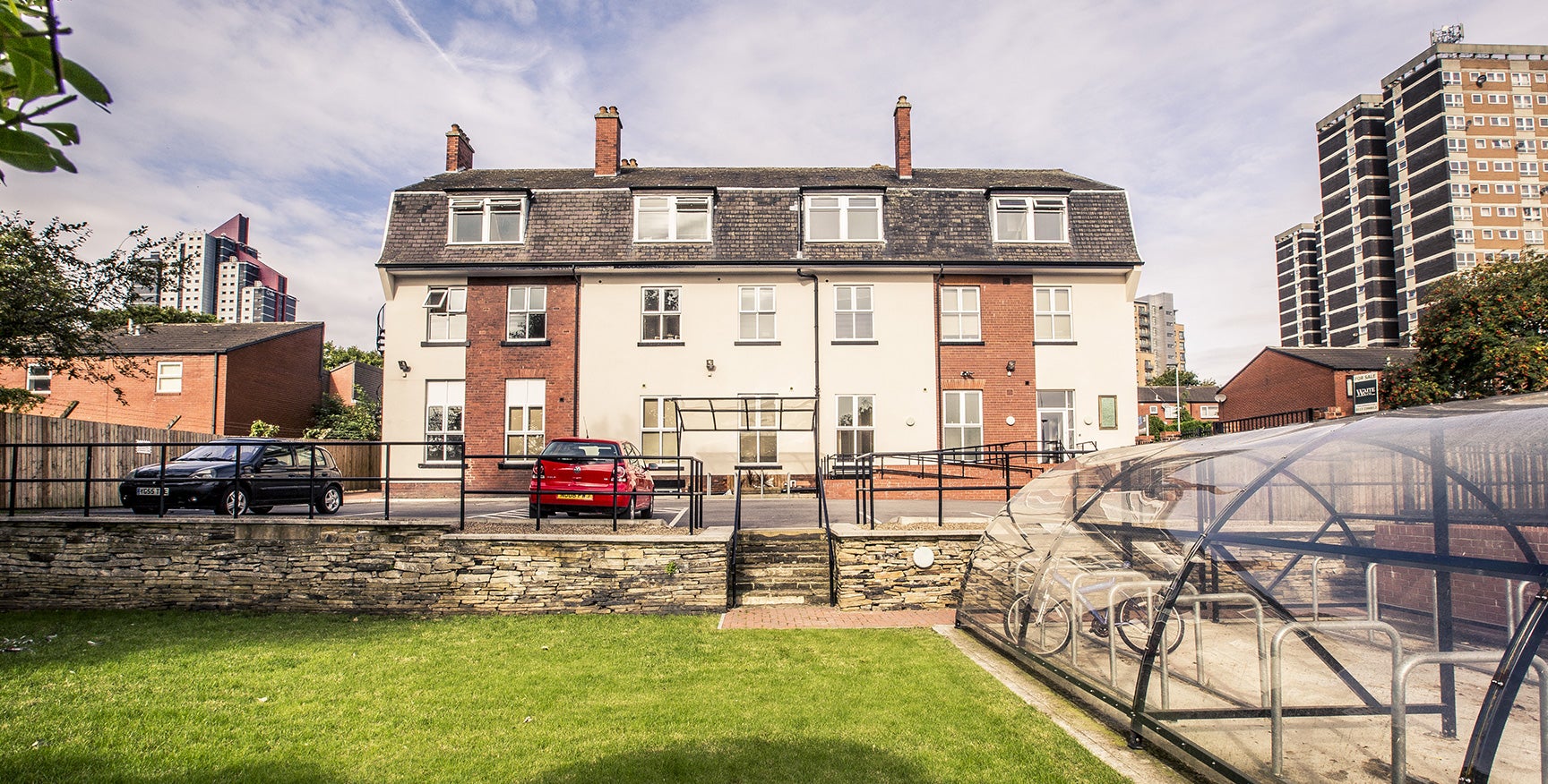 Flat Lovell Park Hill in Leeds