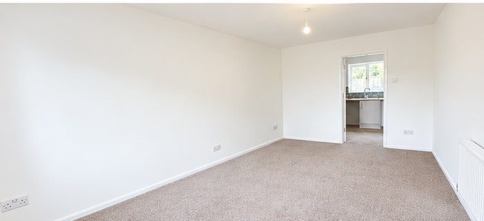 House Raglan Close in Rushden