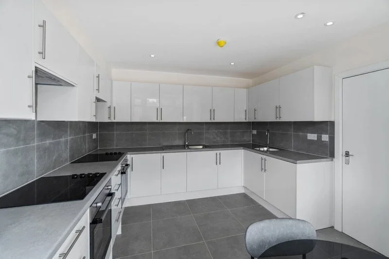 Room Rydal Crescent in Greater London