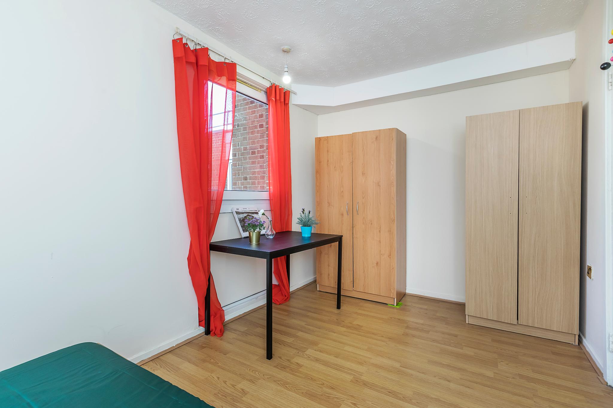 Room Arbery Road in Greater London