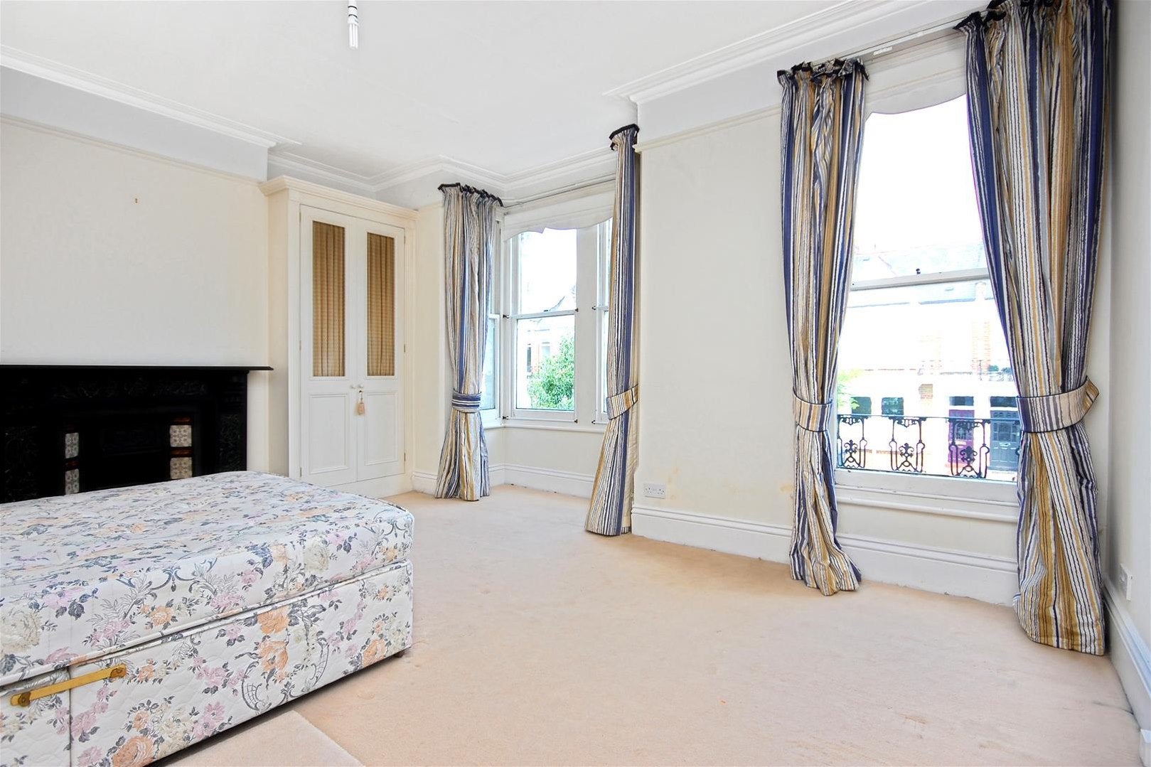 House Kempe Road in Greater London