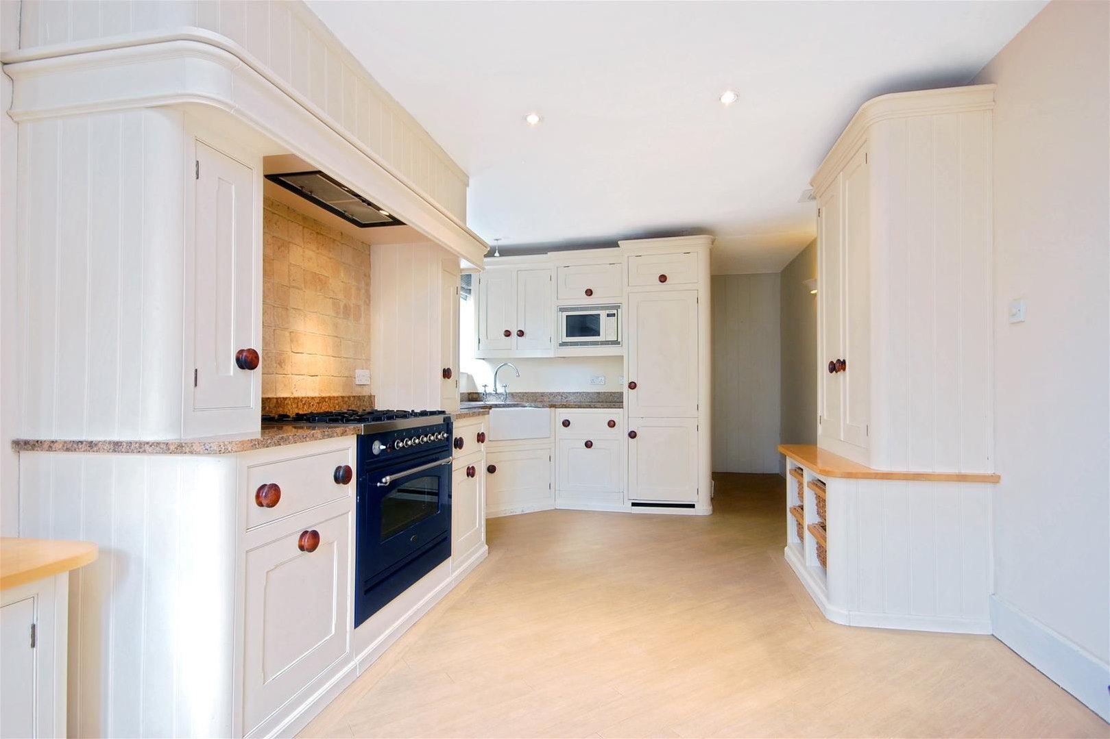 House Kempe Road in Greater London