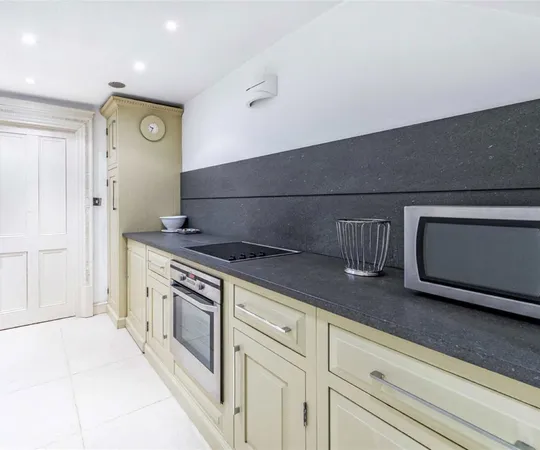 Flat Gloucester Street in City of Westminster