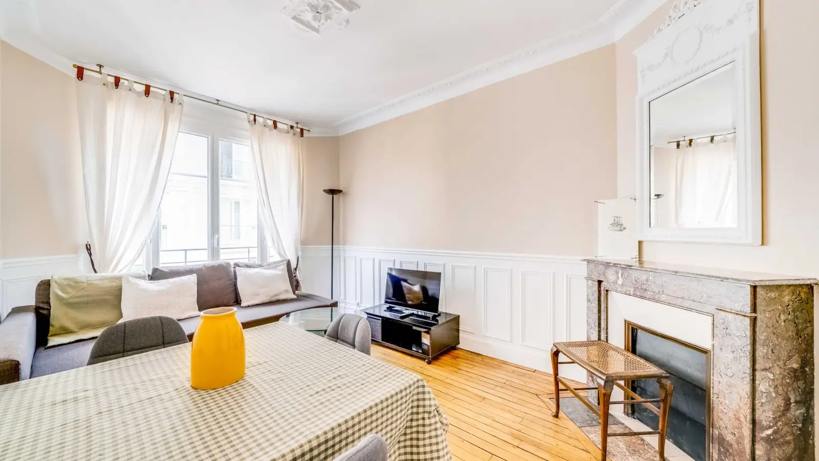 Appartement Rue Serret à Paris