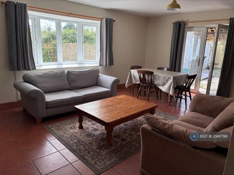 Room Hinkley Point Road in Stogursey