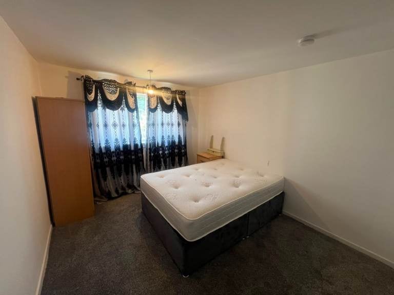 Flat Wallace Crescent in Plean