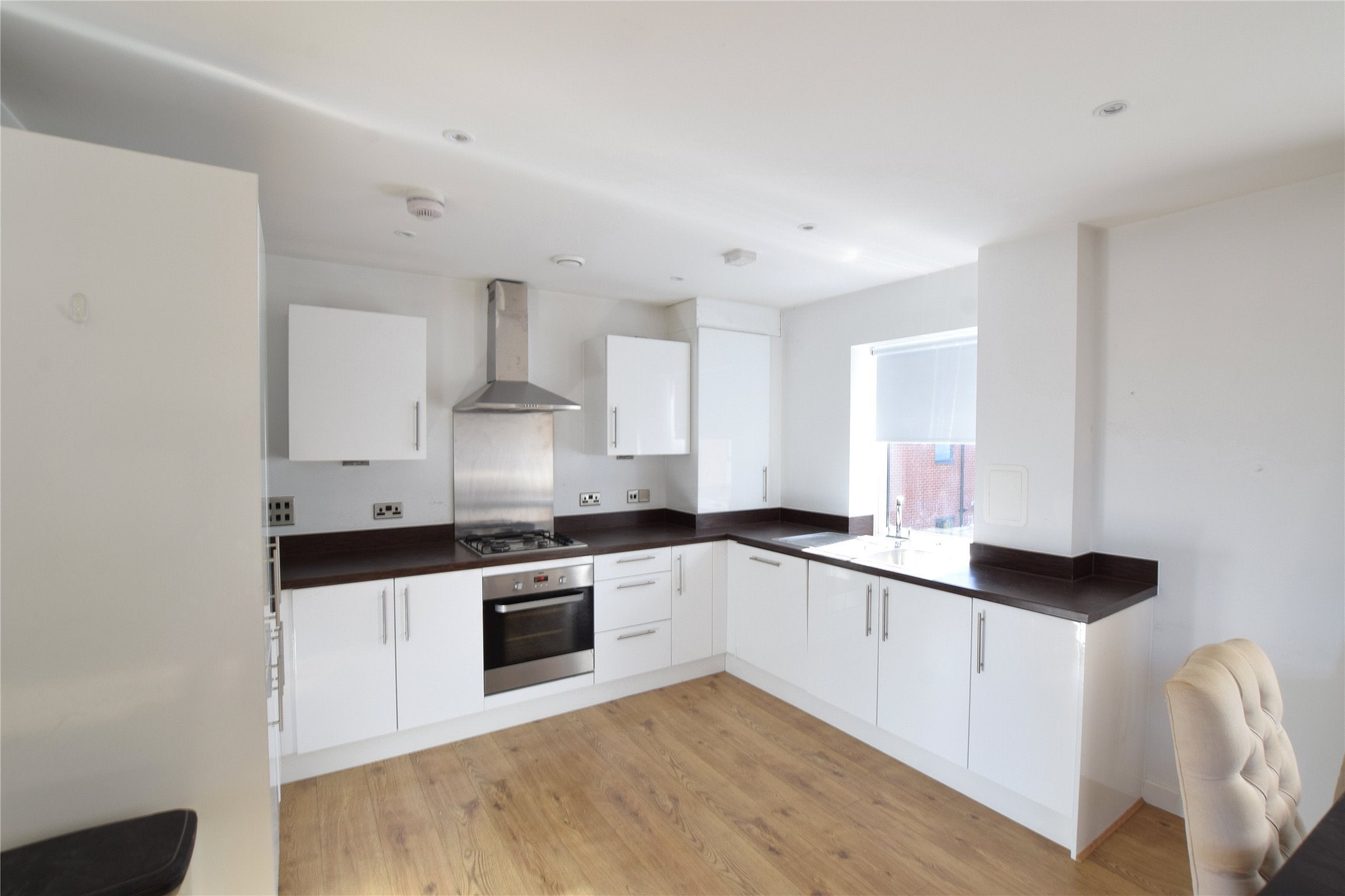 Flat Harbledown Place in Greater London