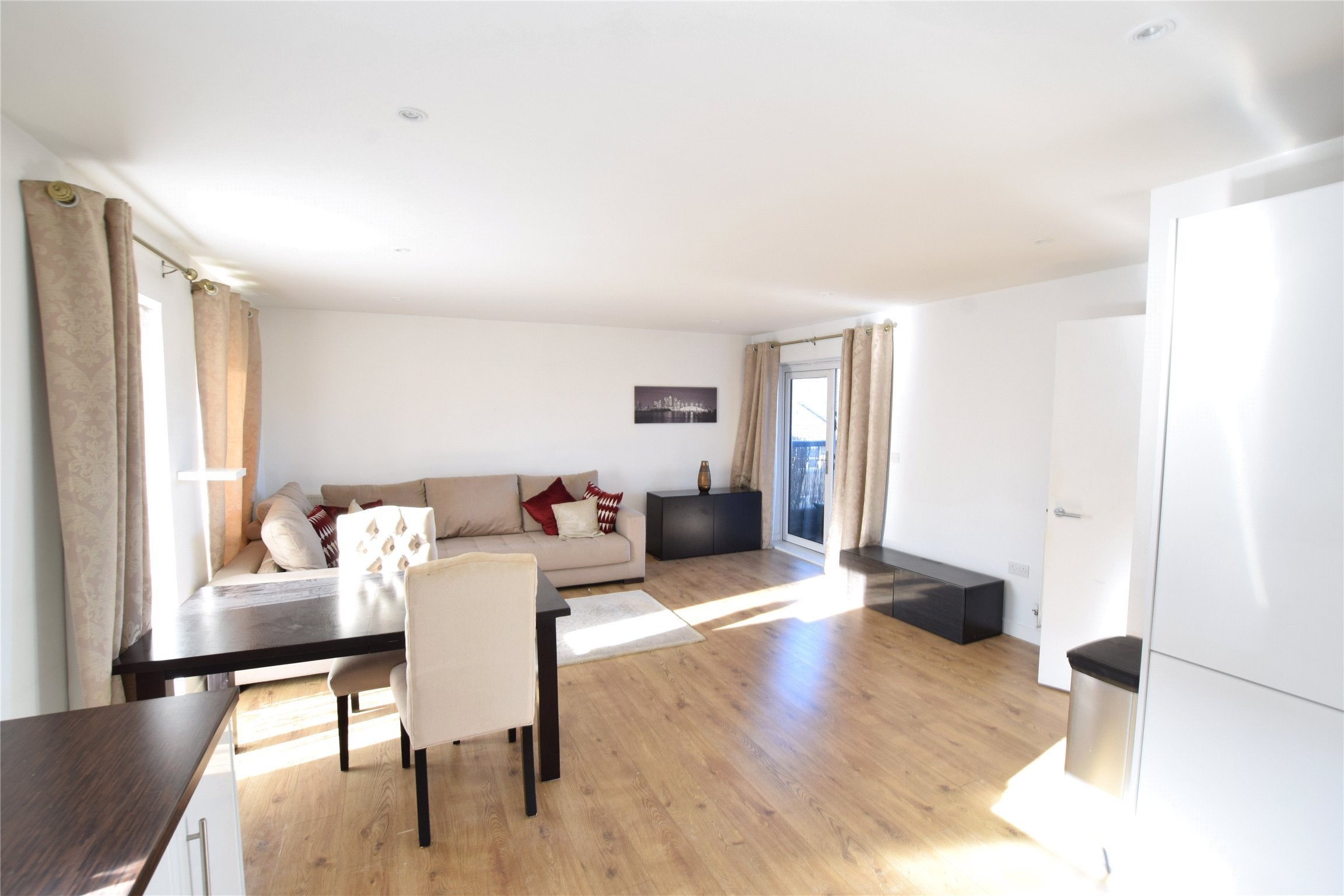 Flat Harbledown Place in Greater London