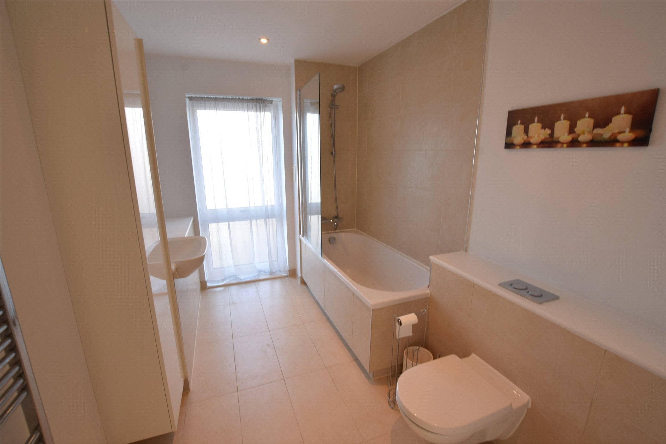 Flat Harbledown Place in Greater London