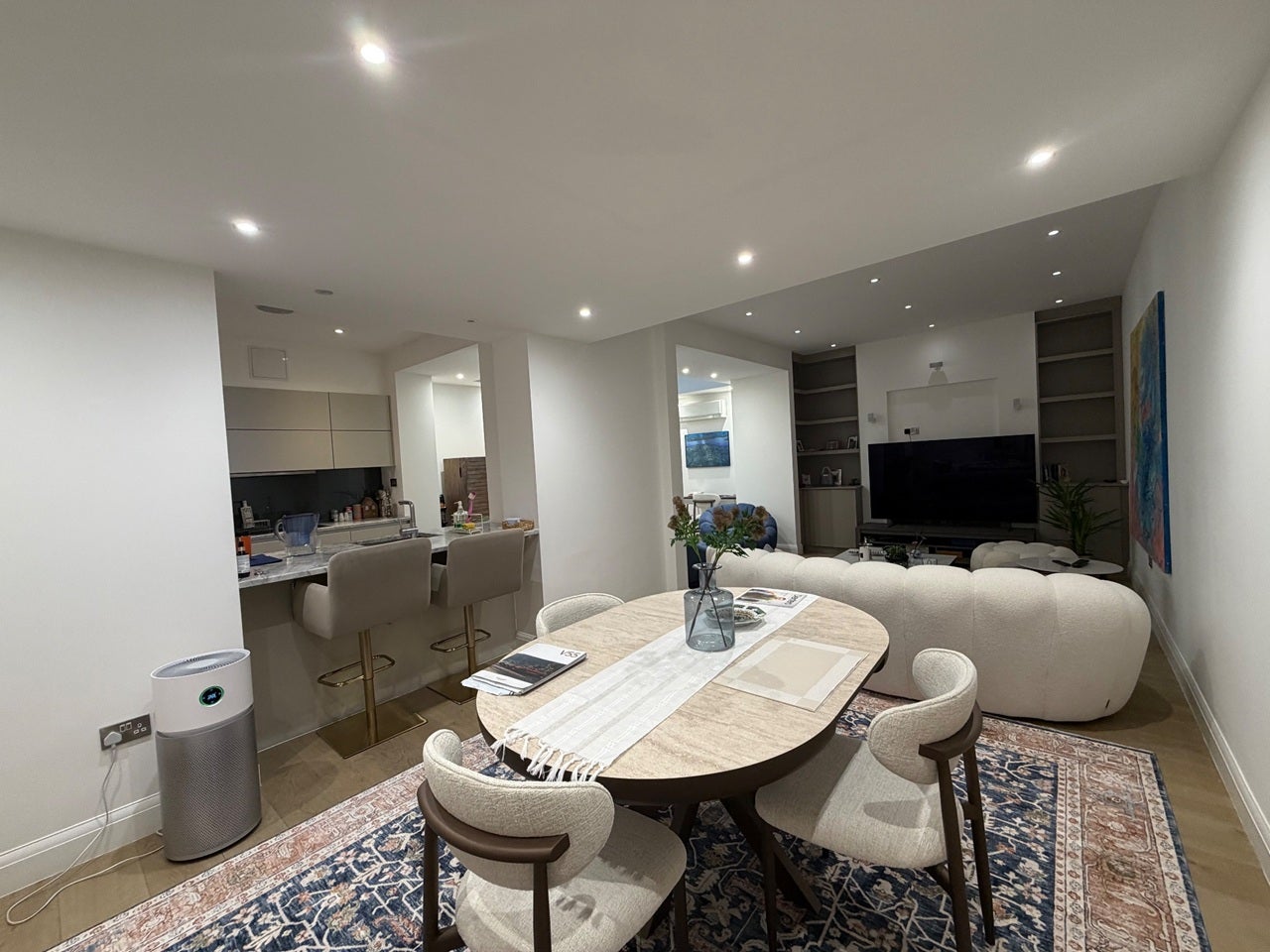 Flat Onslow Gardens in Greater London