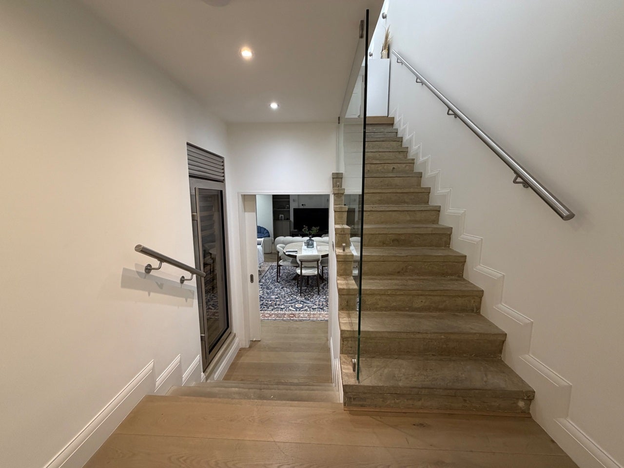 Flat Onslow Gardens in Greater London