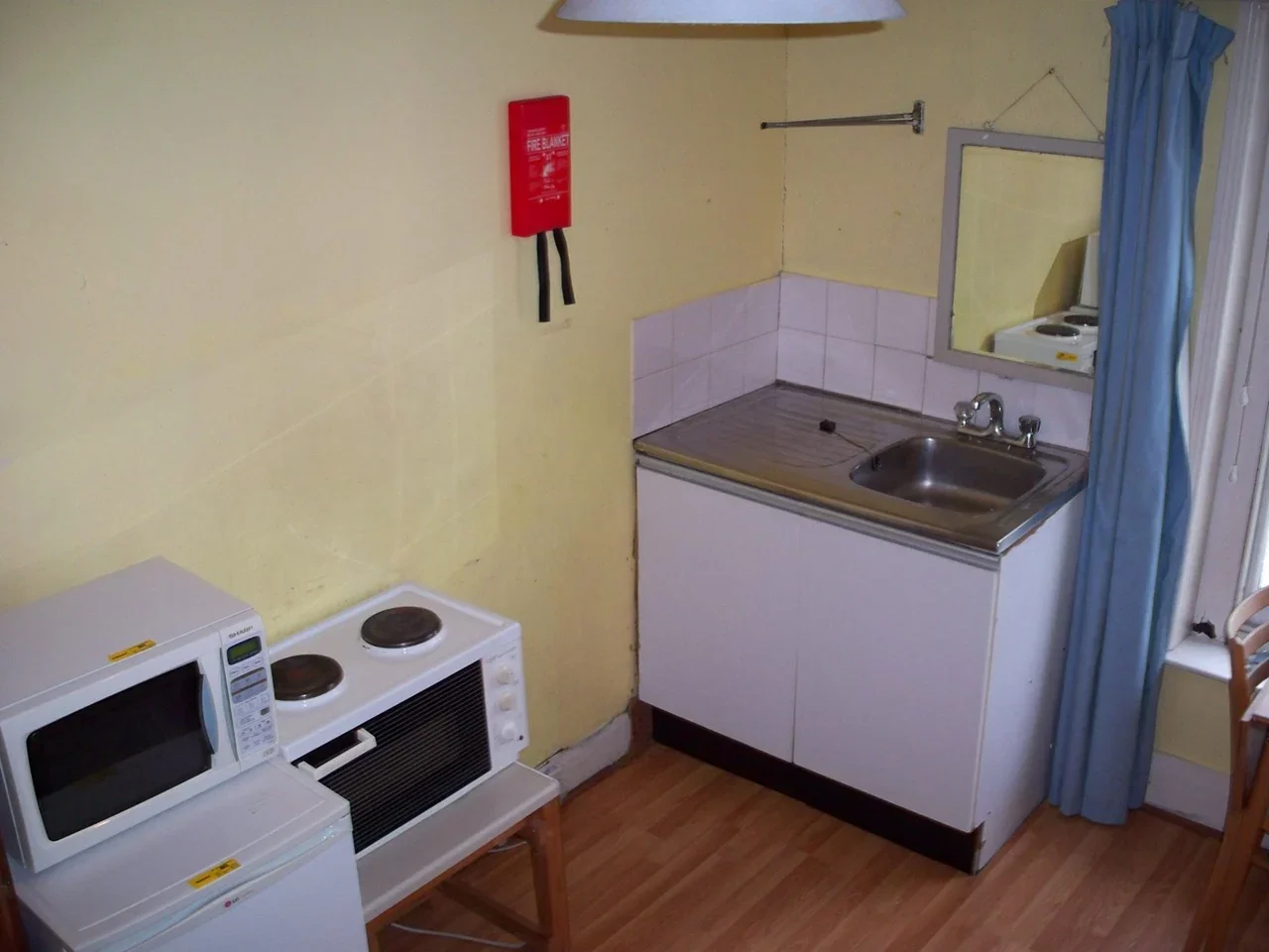 Room Holland Road in Greater London