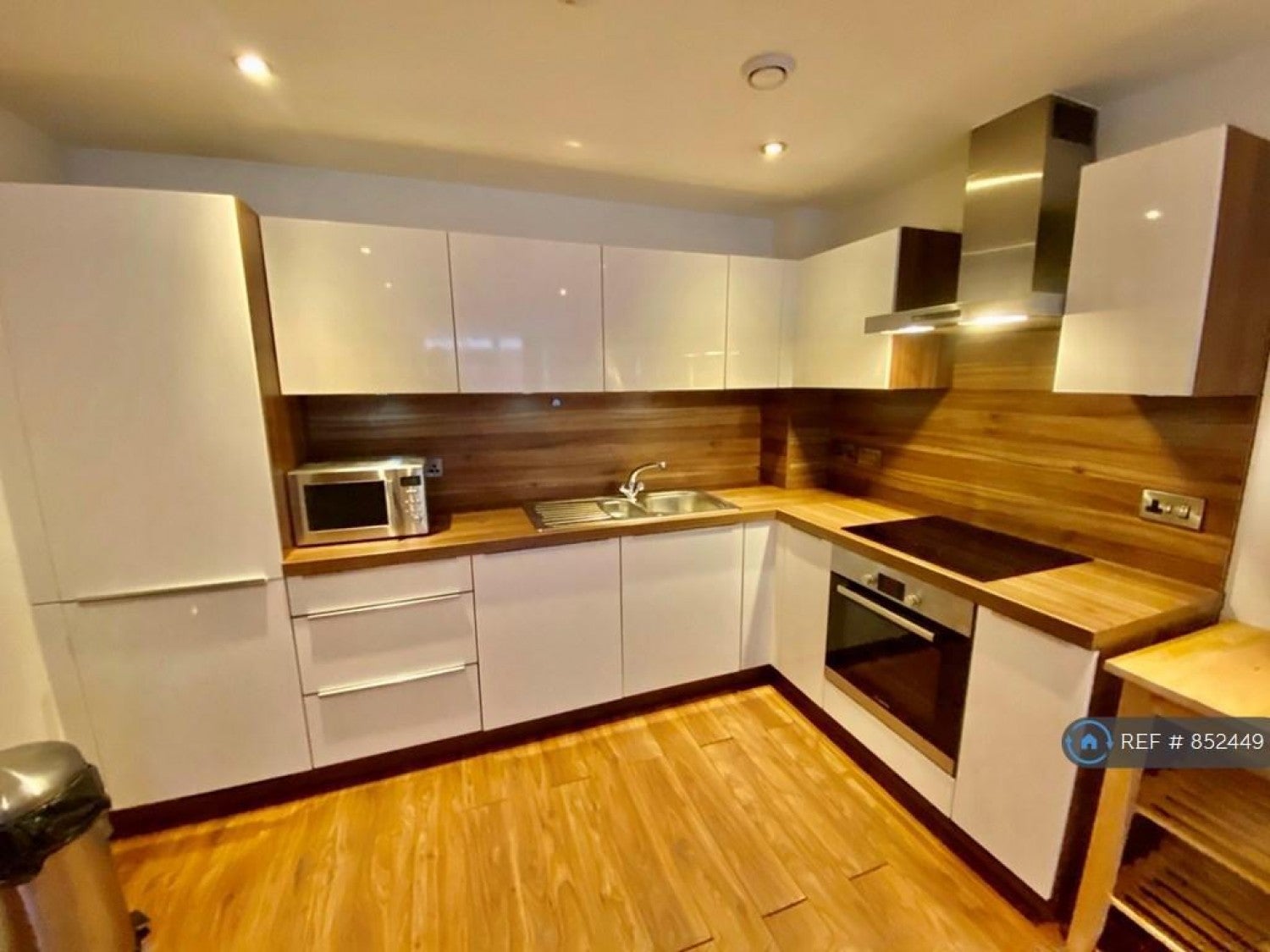 Flat Murray Street in Manchester