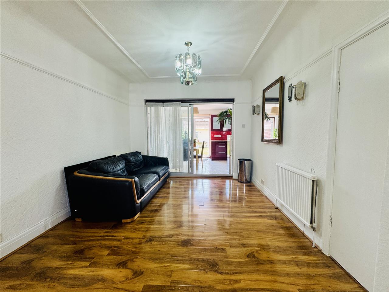 House Kenmore Avenue in Greater London