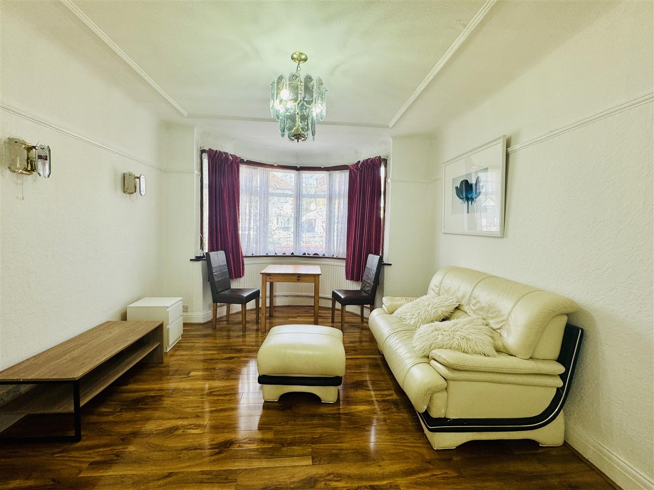 House Kenmore Avenue in Greater London