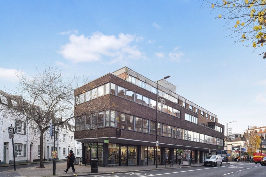 Flat North End Road in Greater London