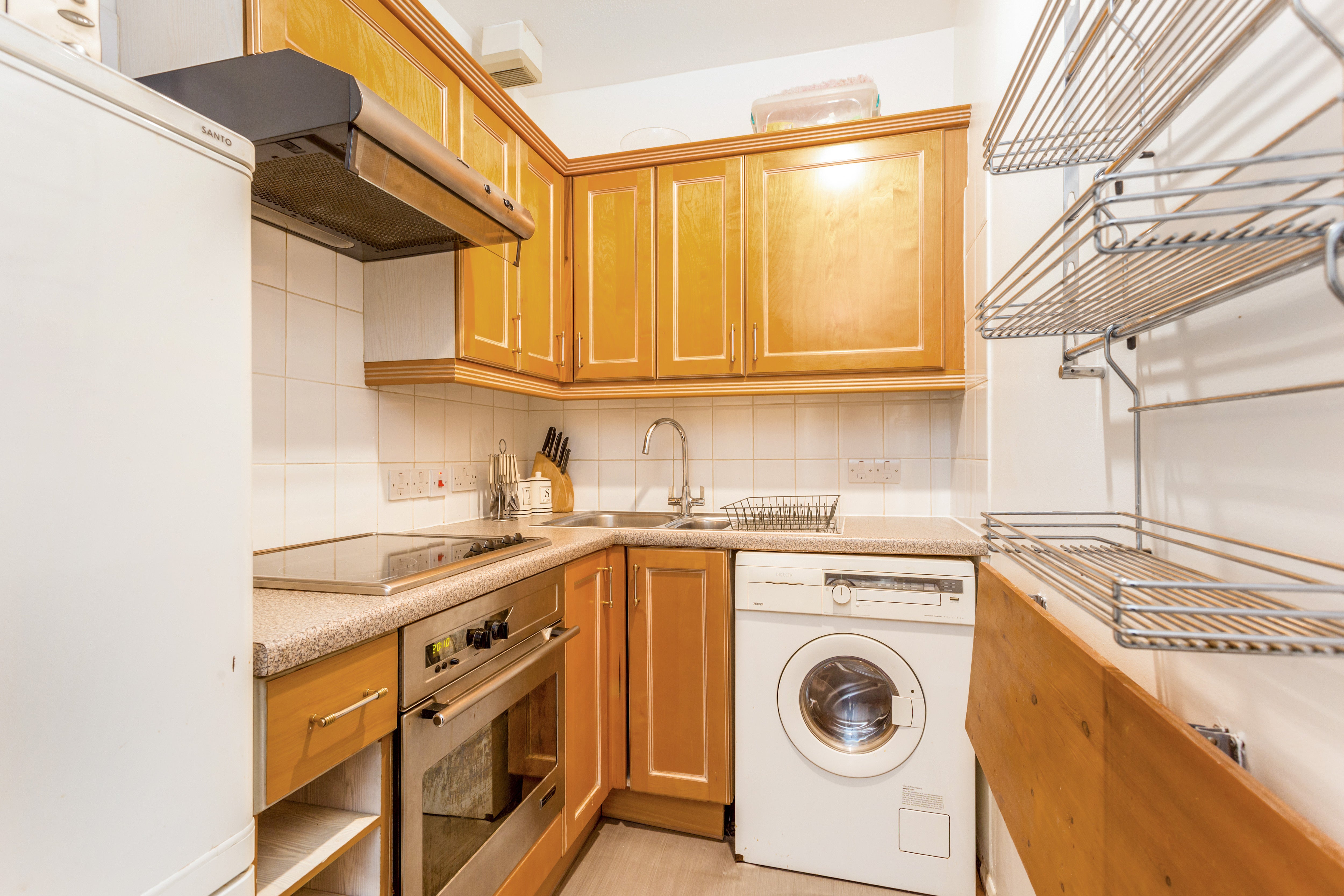 Flat Pembridge Gardens in Greater London