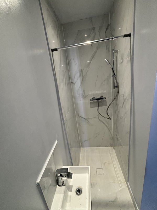 Room Westmorland Road in Greater London