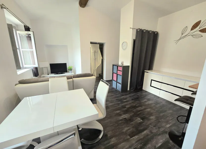 Appartement Place du Grand Couvent à Nîmes