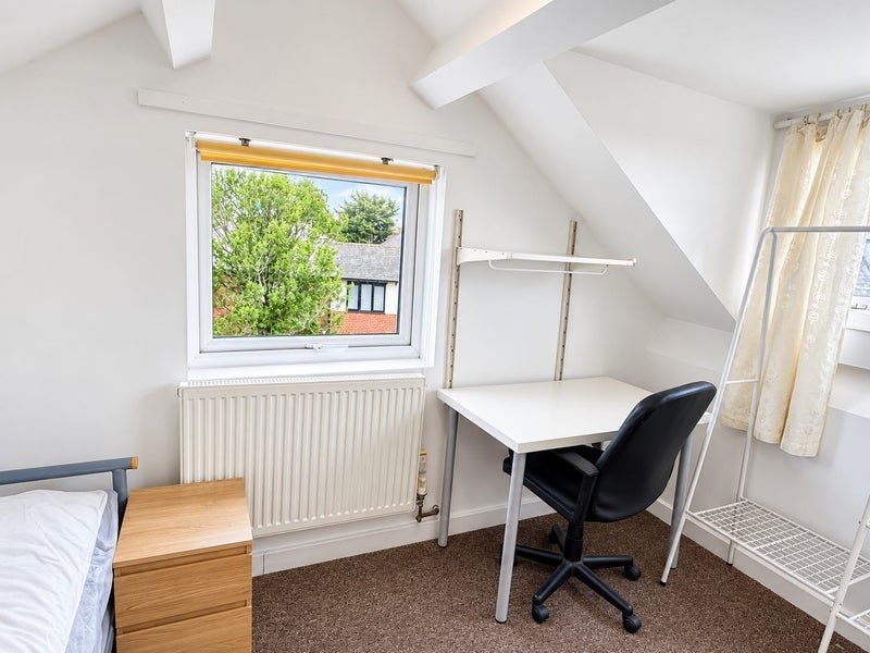 Room Clifton Boulevard in Nottingham