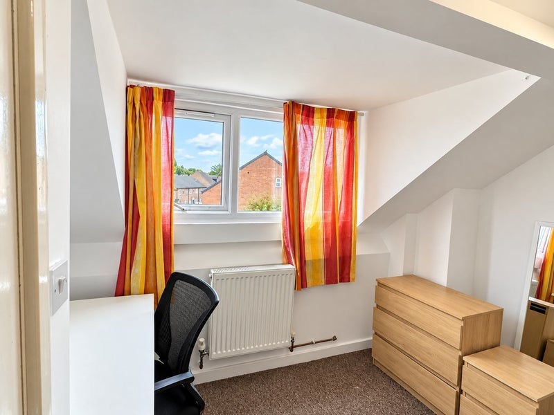 Room Clifton Boulevard in Nottingham