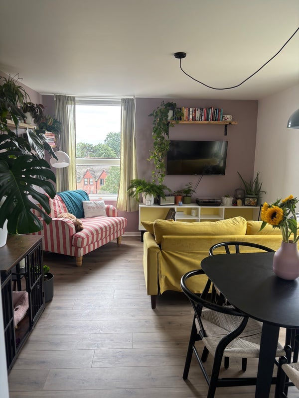 Room Pierrepoint in Greater London