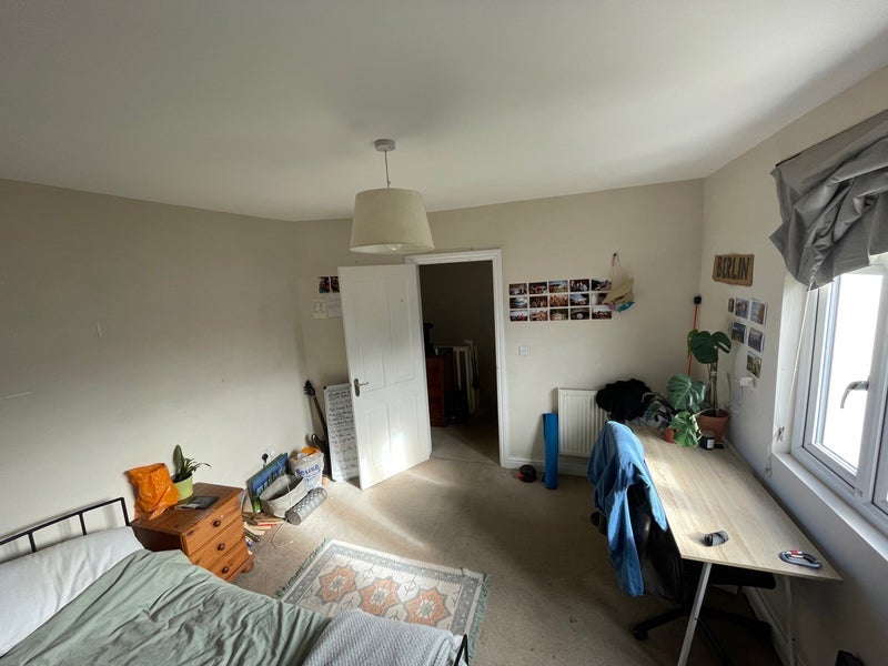 Room Beloe Road in Bristol