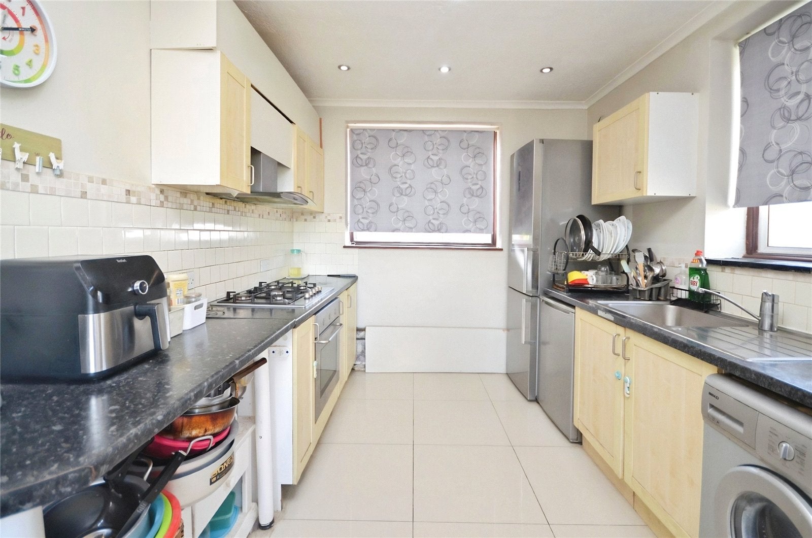 House Woodbridge Lane in Greater London