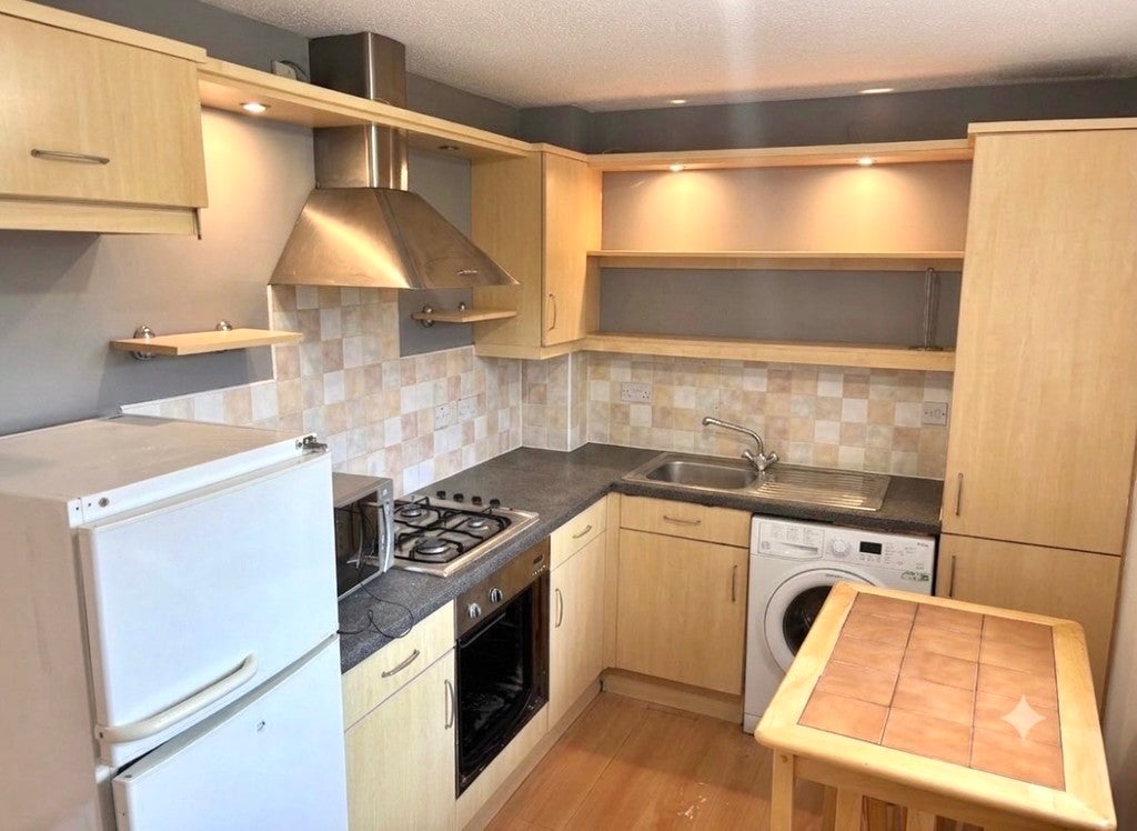 Flat Silvergrove Street in Glasgow