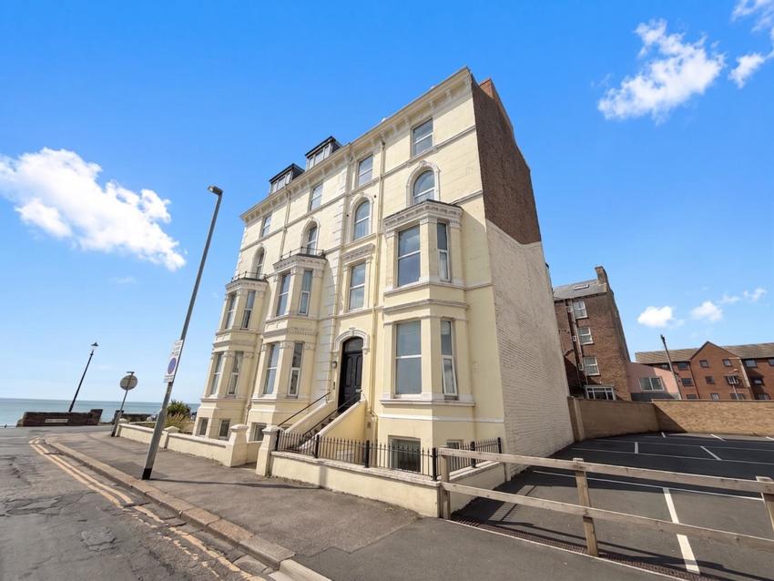 Flat Carlisle Road in Bridlington