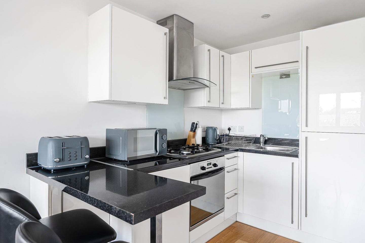 Flat Ealing Green in Greater London