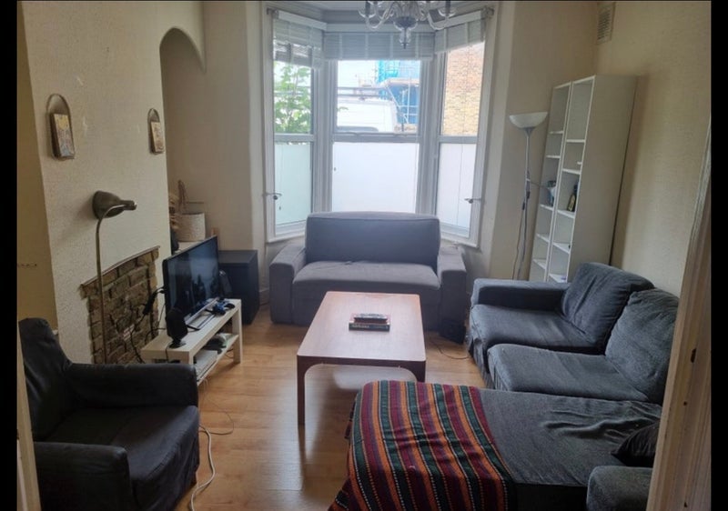 Room Leylang Road in Greater London