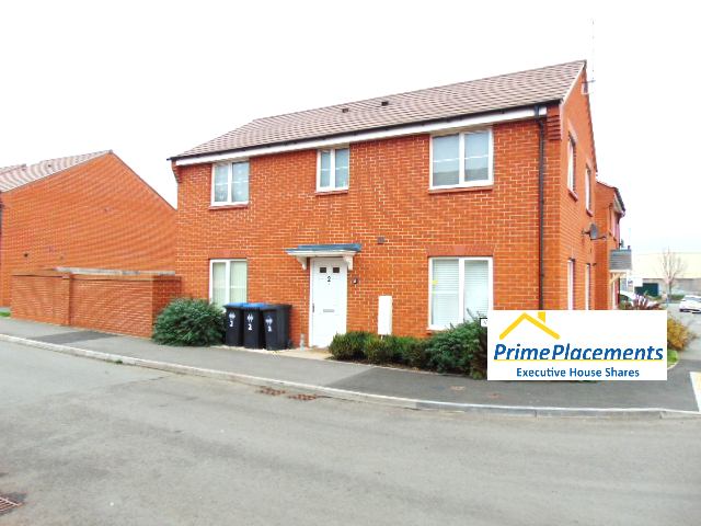 Room Voyage Road in Rugby