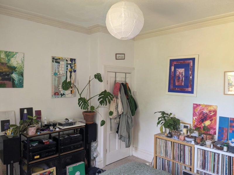 Room Upper Belmont Road in Bristol