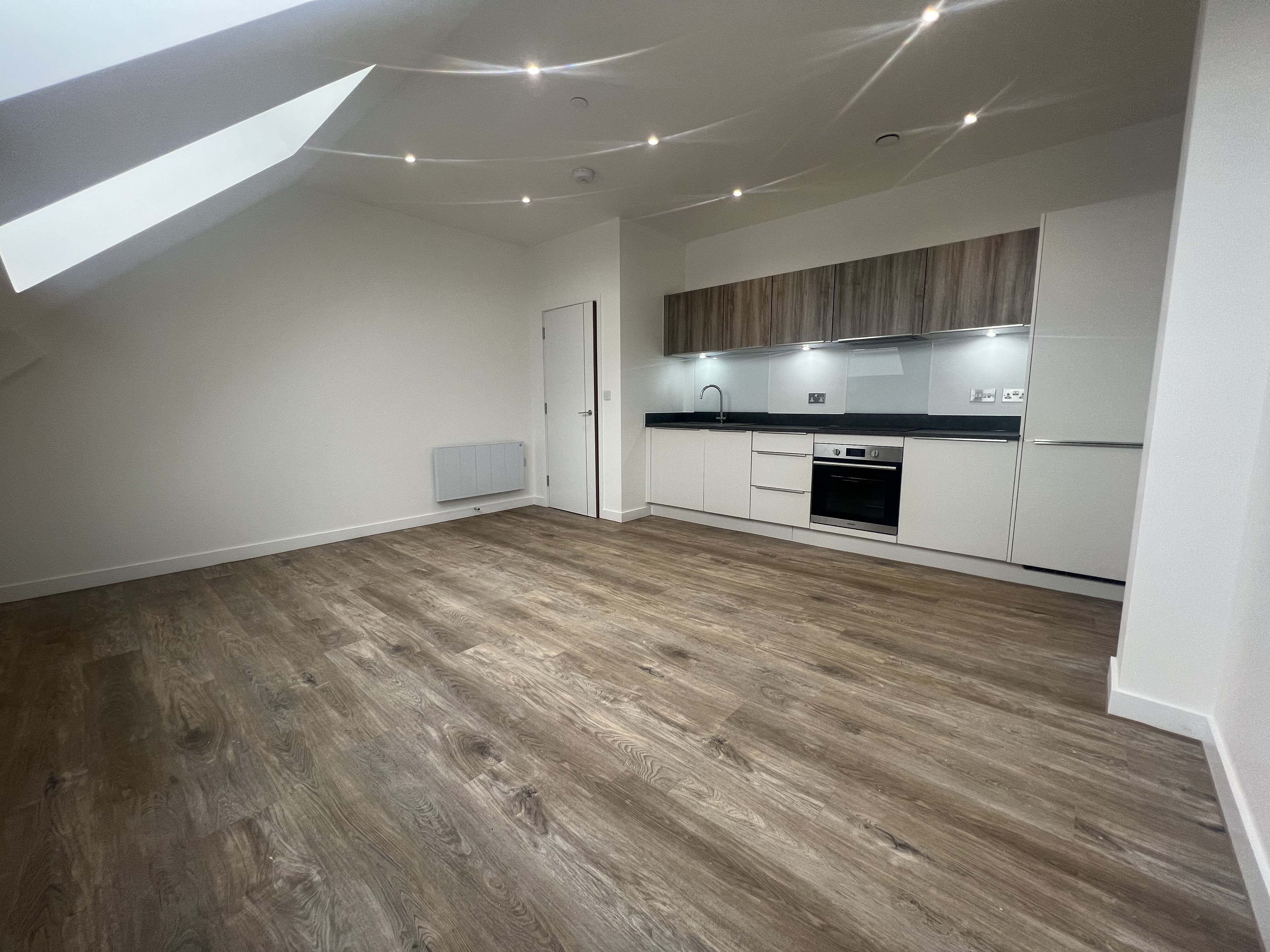 Flat Alençon Link in Basingstoke and Deane