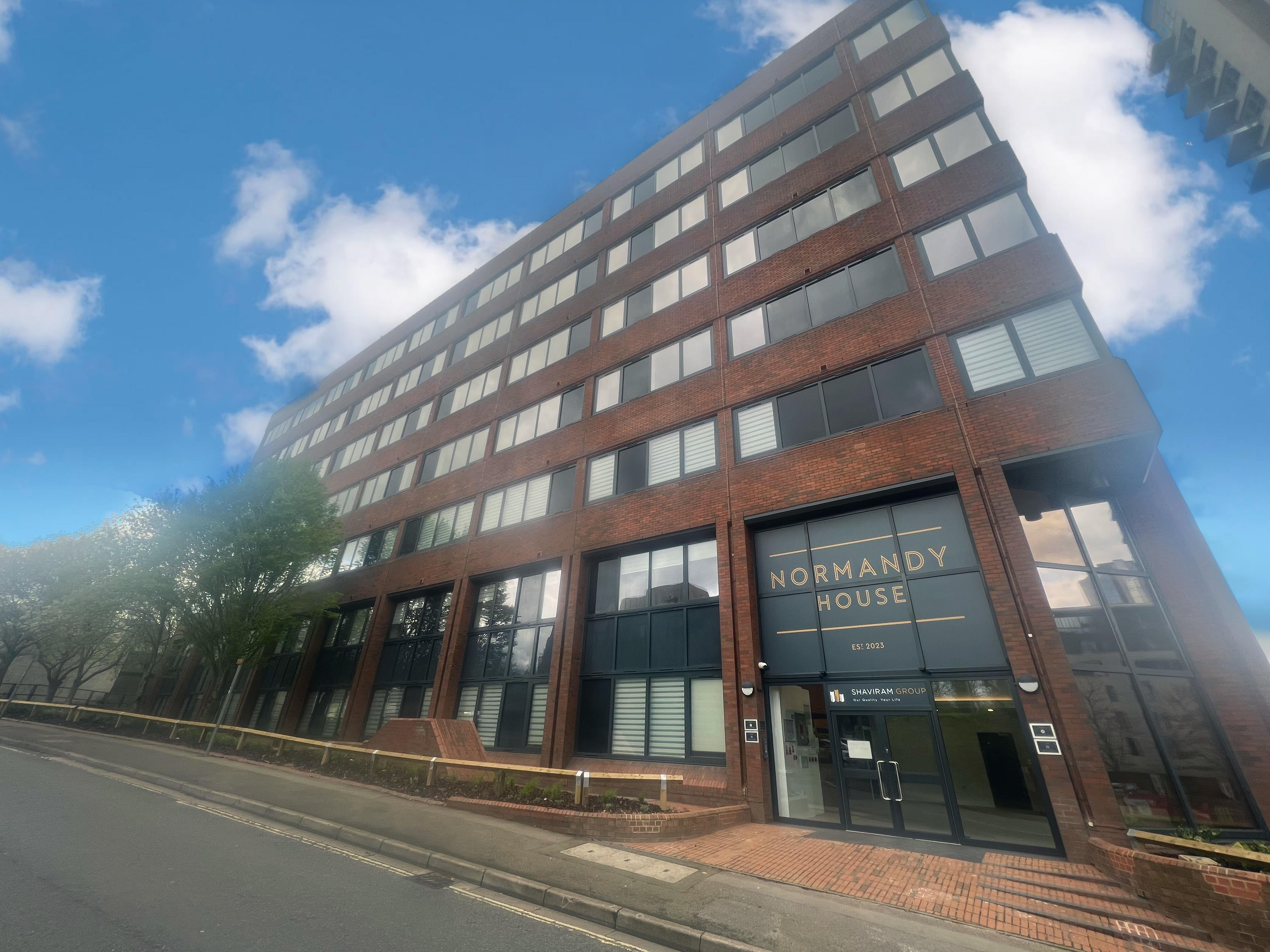 Flat Alençon Link in Basingstoke and Deane