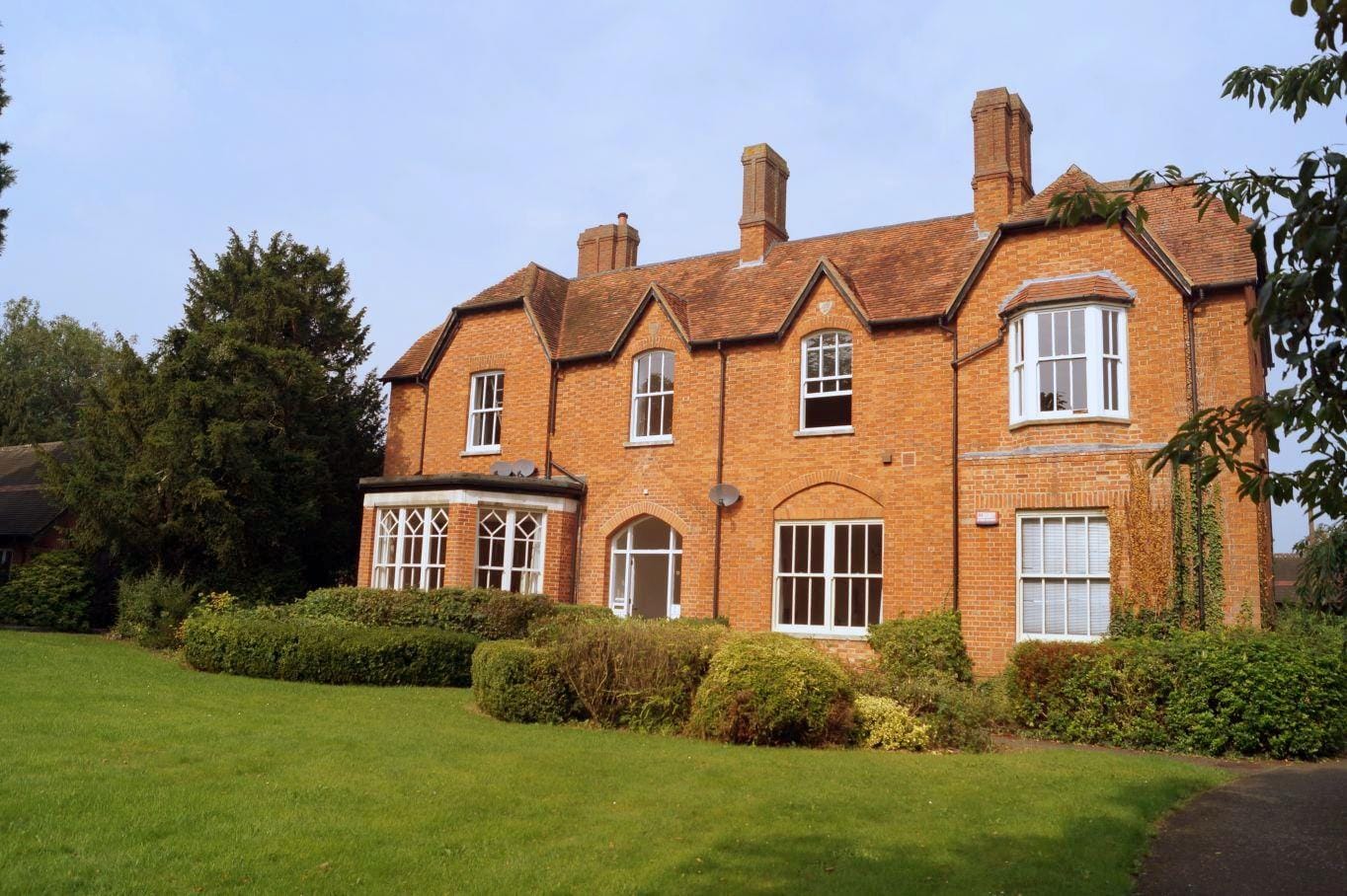 Flat Rogers Croft in Milton Keynes