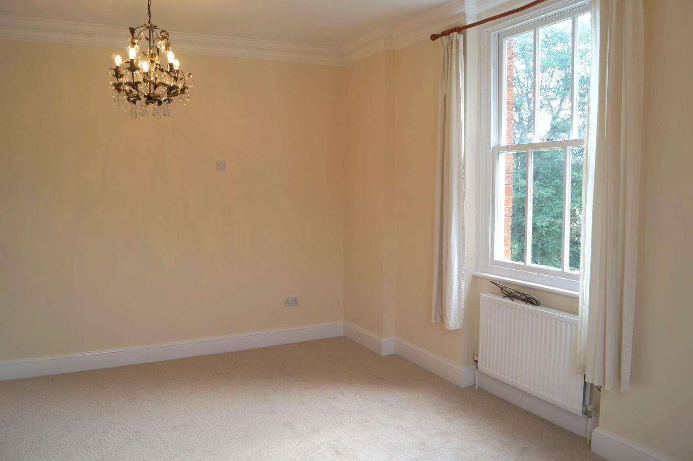 Flat Rogers Croft in Milton Keynes